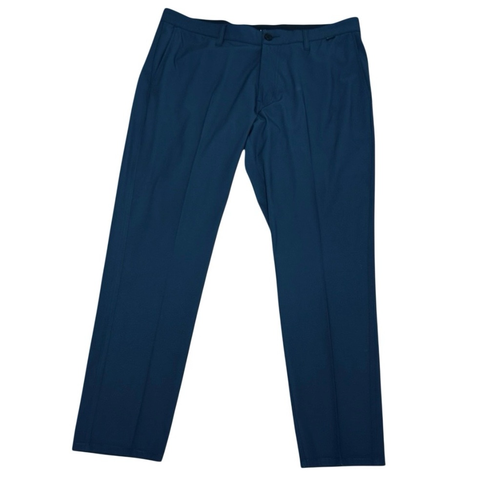 Travis Mathew Men's Navy
Performance‎ Golf Pants Size 36
Stretch Flat Front